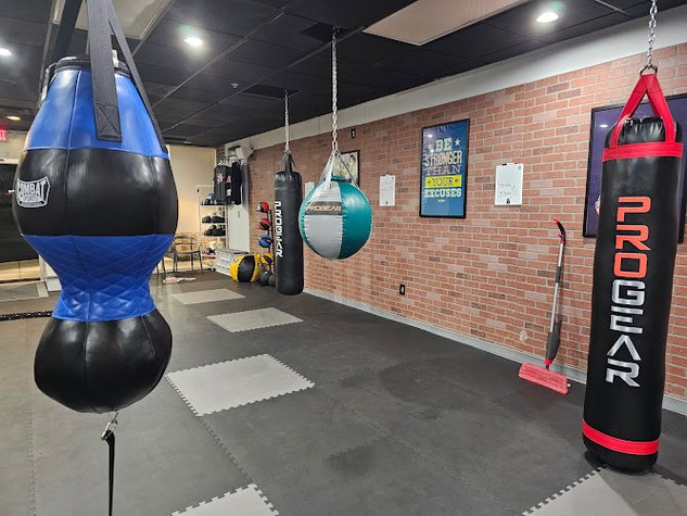Bags & Barbells gym photo