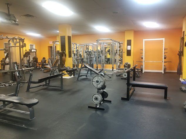 Forever Fitness F2 gym photo